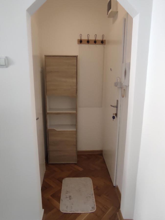 Apartman Nicolas Belgrado Buitenkant foto